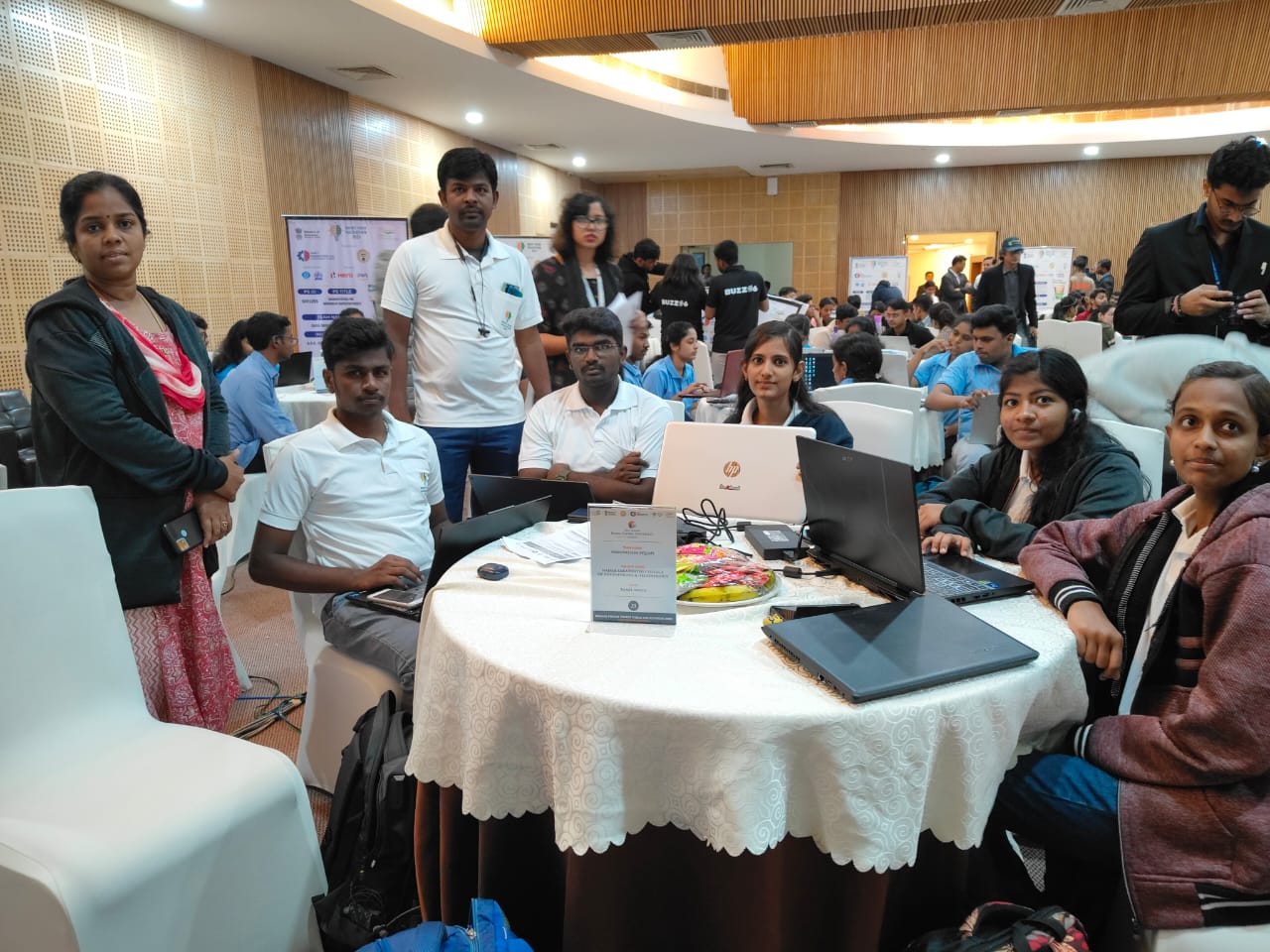 Naveen Bharathi | Modern Portfolio & Full Stack Developer